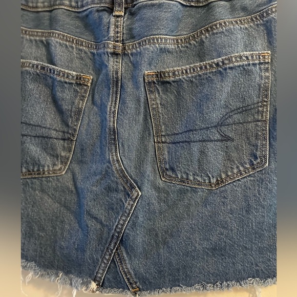 American Eagle Super High Rise A Line Distressed Denim Skirt Size 14 - Picture 10 of 14